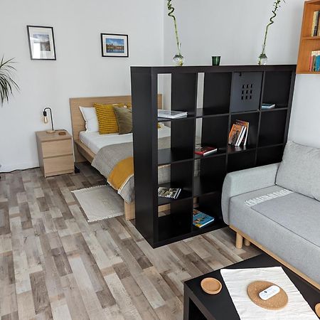 Sebastian Studio Apartment Bucareste Exterior foto