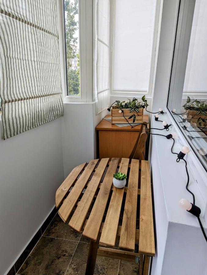 Sebastian Studio Apartment Bucareste Exterior foto