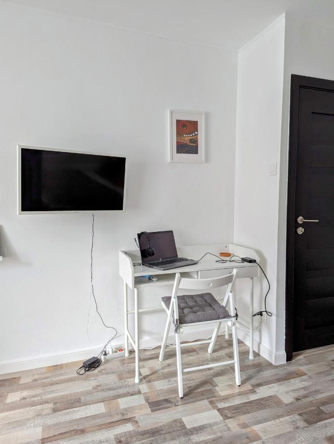 Sebastian Studio Apartment Bucareste Exterior foto