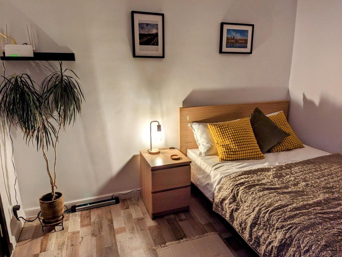 Sebastian Studio Apartment Bucareste Exterior foto