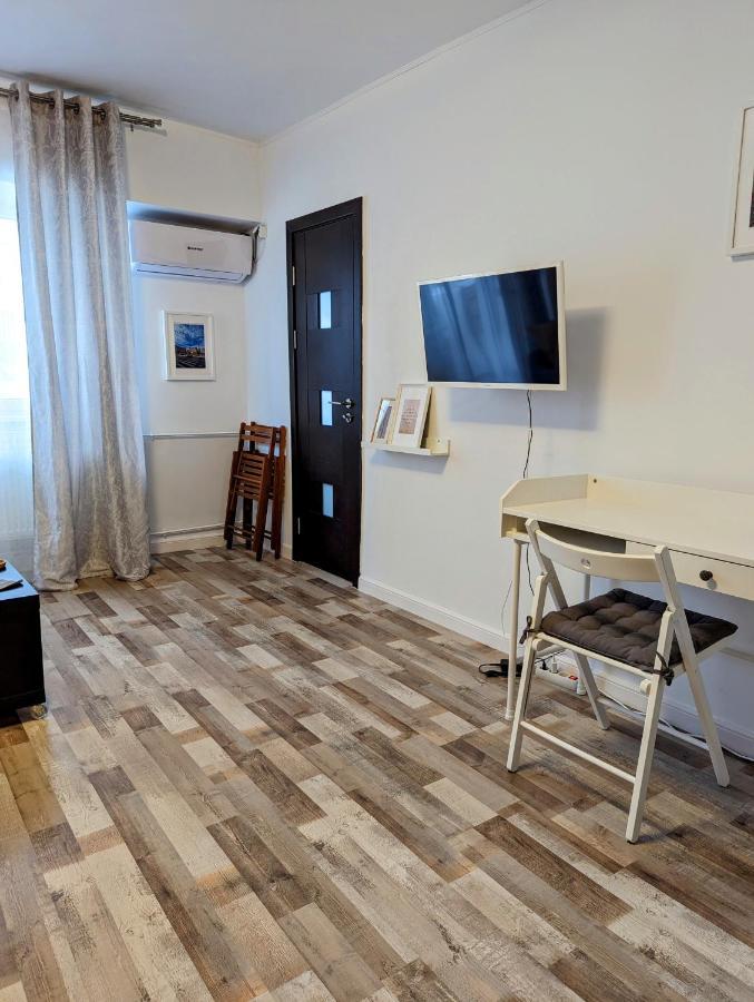 Sebastian Studio Apartment Bucareste Exterior foto